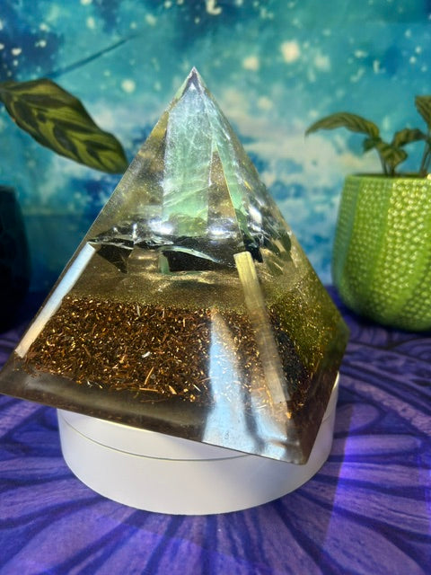Fluorite Master Tower Pyramid